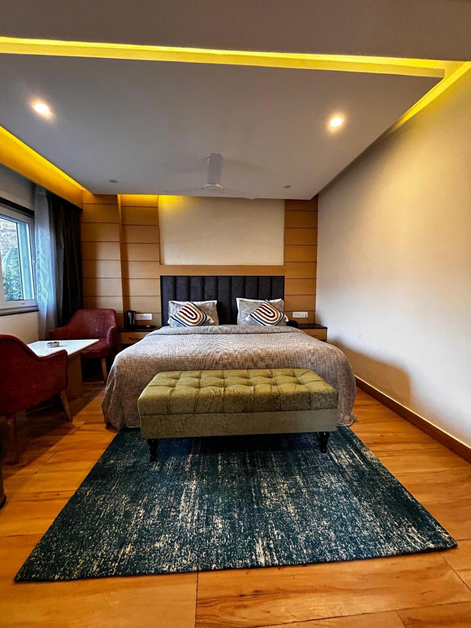 Perfectstayz Premium At Mall Road Mussoorie Zewnętrze zdjęcie